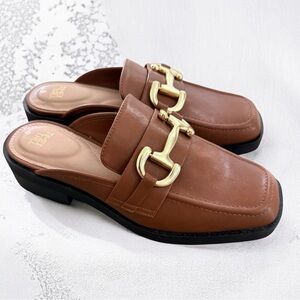 Time and Tru Brown Mule Loafers with Gold Hardware Women’s Size 9